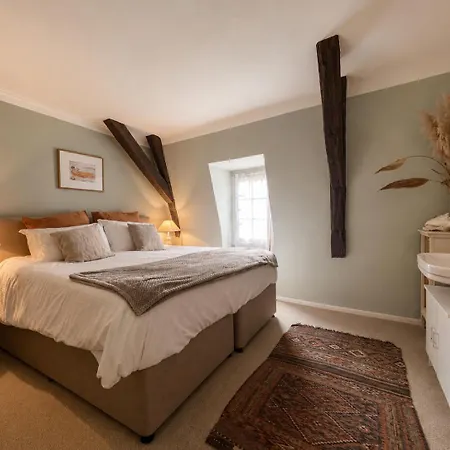 Manoir Jorama - Ancien Musee De Josephine Baker Bed & Breakfast