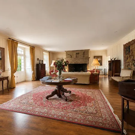 Manoir Jorama - Ancien Musee De Josephine Baker Bed & Breakfast